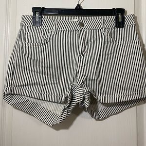 H&M STRIPED SHORTS